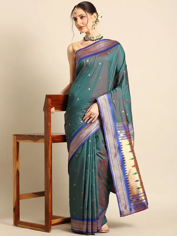 Traditional_Paithani_Saree_with_Peacock_Motif