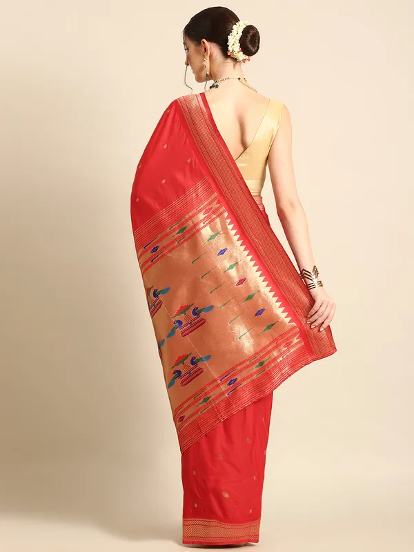 Traditional_Paithani_Saree_with_Peacock_Motif