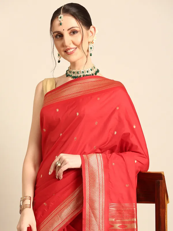 Traditional_Paithani_Saree_with_Peacock_Motif