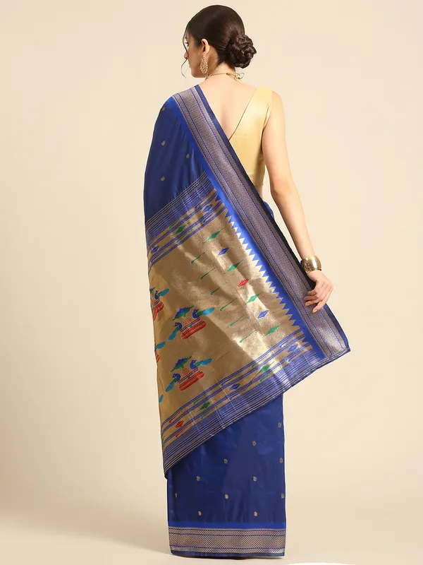 Traditional_Paithani_Saree_with_Peacock_Motif