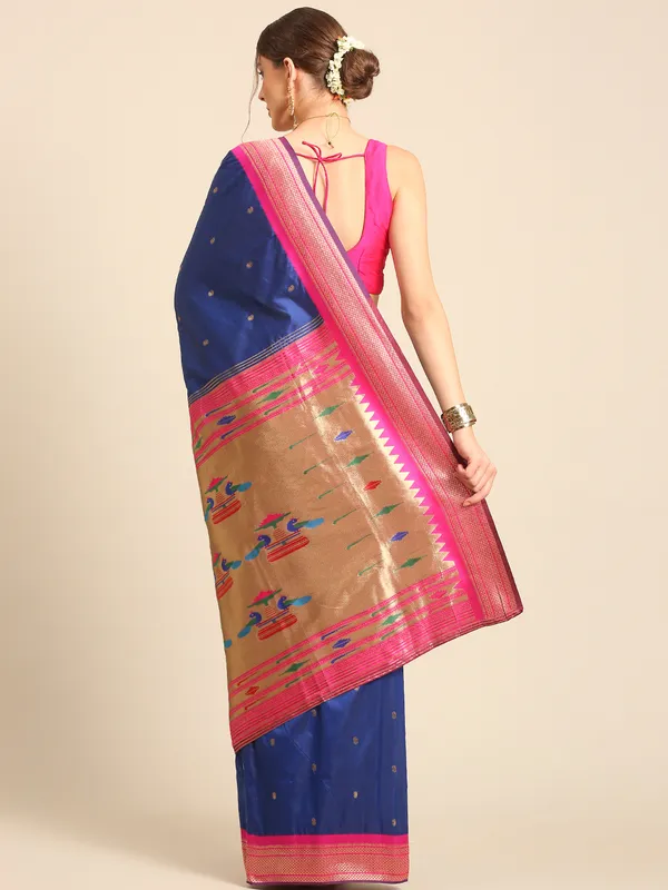 Traditional_Paithani_Saree_with_Peacock_Motif