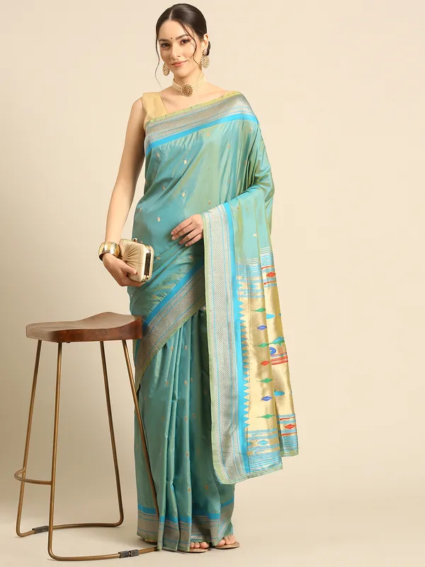 Traditional_Paithani_Saree_with_Peacock_Motif