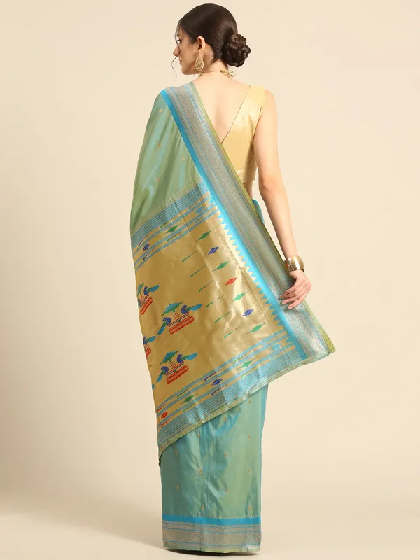 Traditional_Paithani_Saree_with_Peacock_Motif