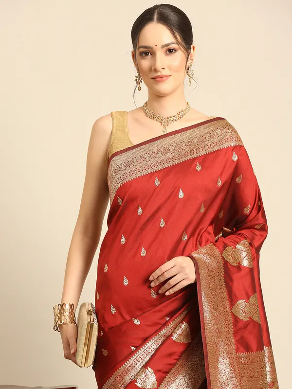 Luxury_Banarasi_Silk_Saree_|_Traditional_Zari_Weave
