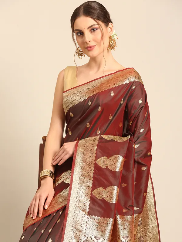 Luxury_Banarasi_Silk_Saree_|_Traditional_Zari_Weave