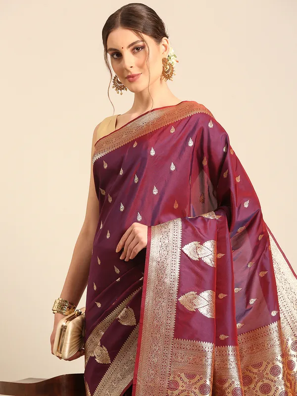 Luxury_Banarasi_Silk_Saree_|_Traditional_Zari_Weave