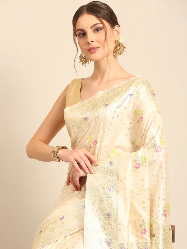 Royal_Banarasi_Silk_Saree_|_Traditional_Indian_Saree