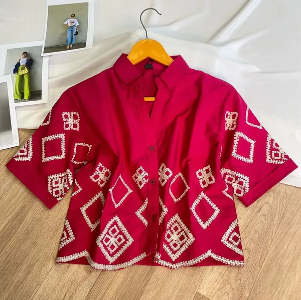 Women_Regular_Fit_Embroidered_Spread_Collar_Casual_Shirt