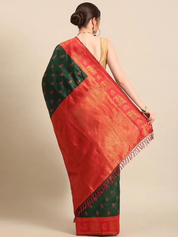Elegant_Kanjivaram_Silk_Saree_|_Timeless_Traditional_Style