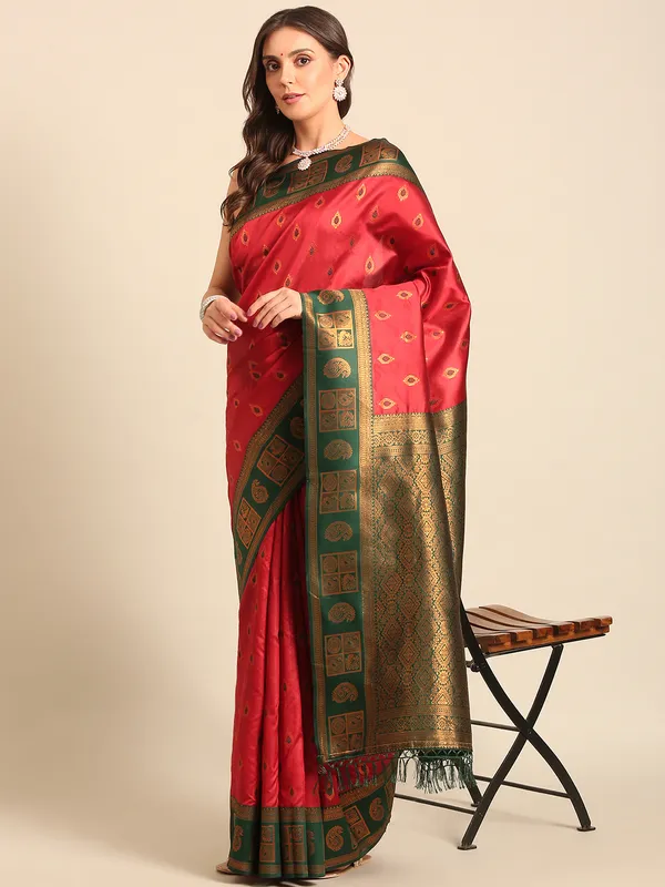 Elegant_Kanjivaram_Silk_Saree_|_Timeless_Traditional_Style