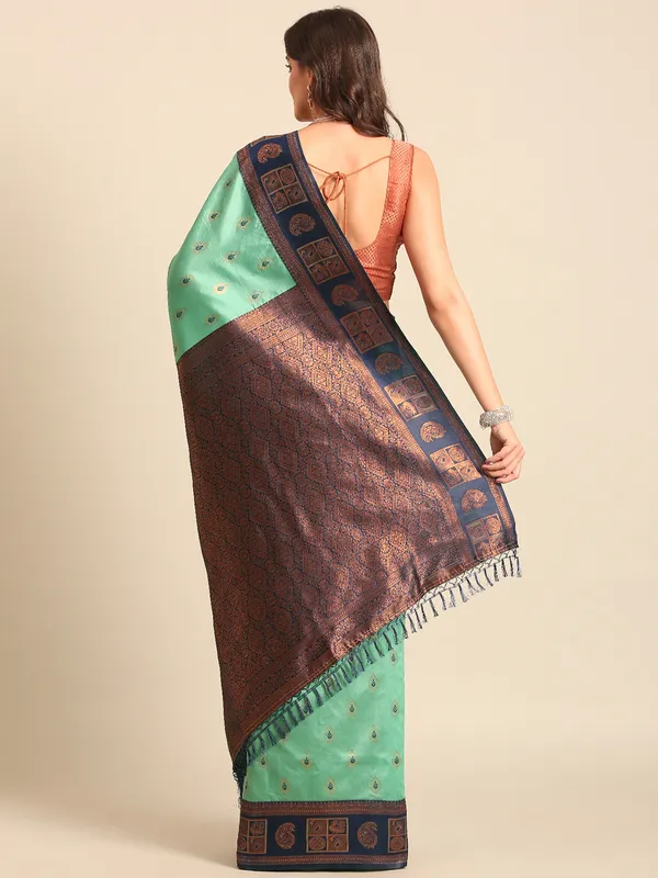 Elegant_Kanjivaram_Silk_Saree_|_Timeless_Traditional_Style