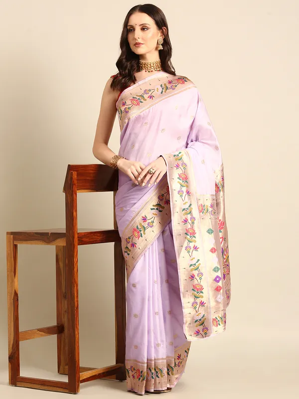 Elegant_Paithani_Saree_with_Zari_Border