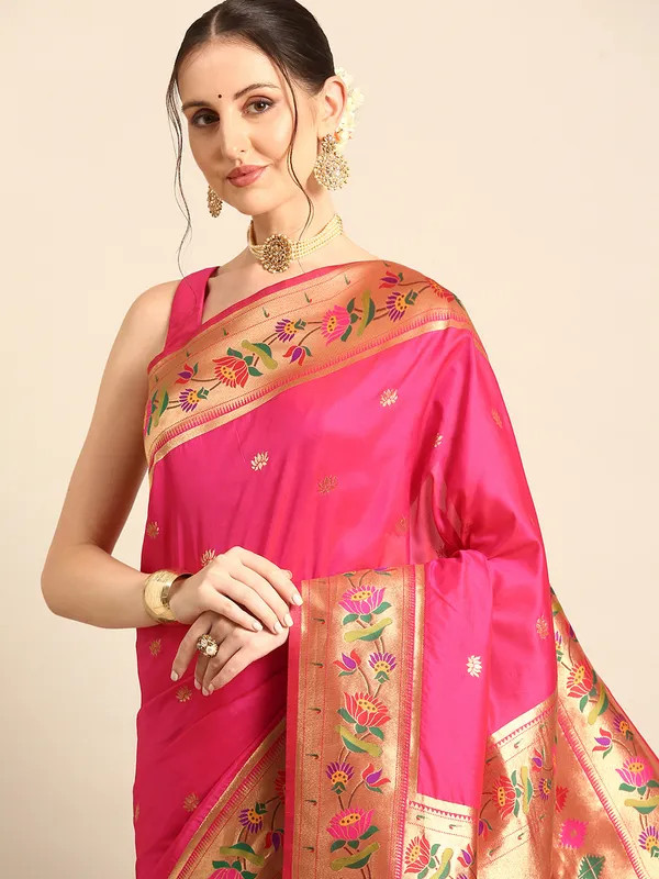 Elegant_Paithani_Saree_with_Zari_Border