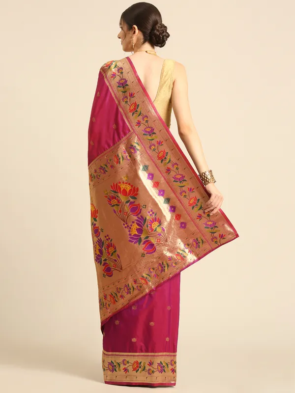 Elegant_Paithani_Saree_with_Zari_Border