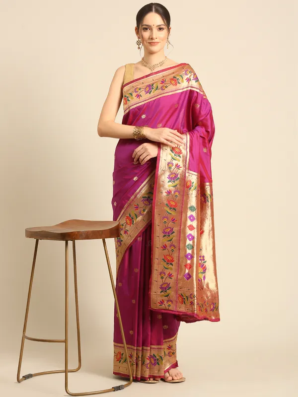 Elegant_Paithani_Saree_with_Zari_Border