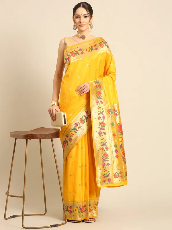 Elegant_Paithani_Saree_with_Zari_Border