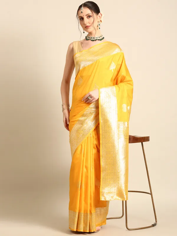 Timeless_Banarasi_Silk_Saree_|_Heritage_Weave