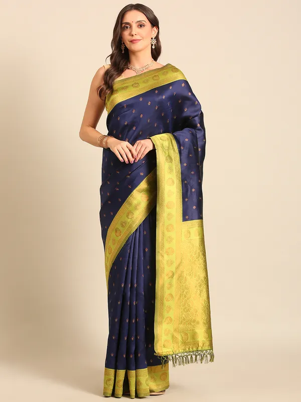 Premium_Kanjivaram_Saree_|_Classic_Silk_&_Zari_Weave