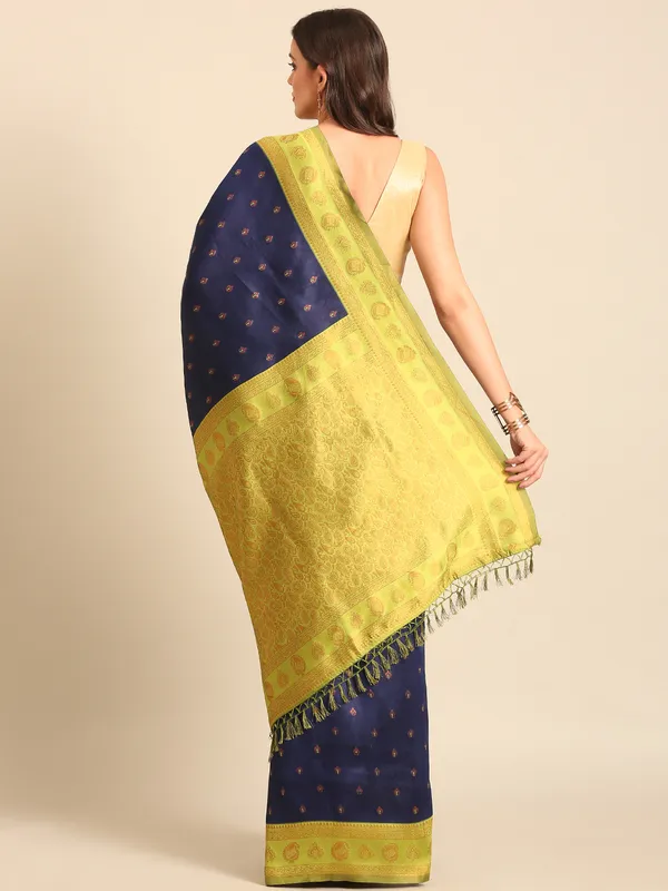 Premium_Kanjivaram_Saree_|_Classic_Silk_&_Zari_Weave