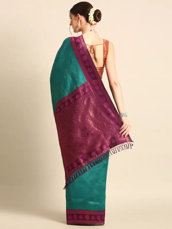 Premium_Kanjivaram_Saree_|_Classic_Silk_&_Zari_Weave