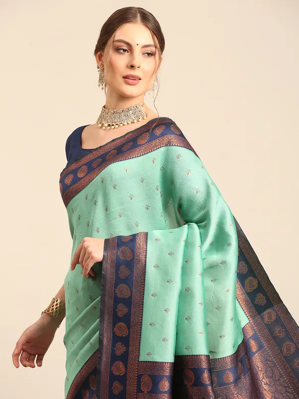 Premium_Kanjivaram_Saree_|_Classic_Silk_&_Zari_Weave