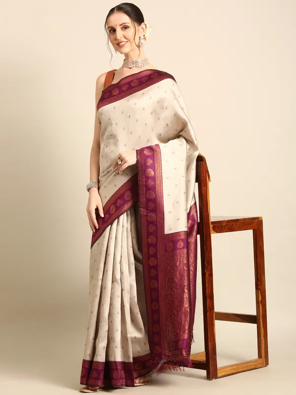 Premium_Kanjivaram_Saree_|_Classic_Silk_&_Zari_Weave
