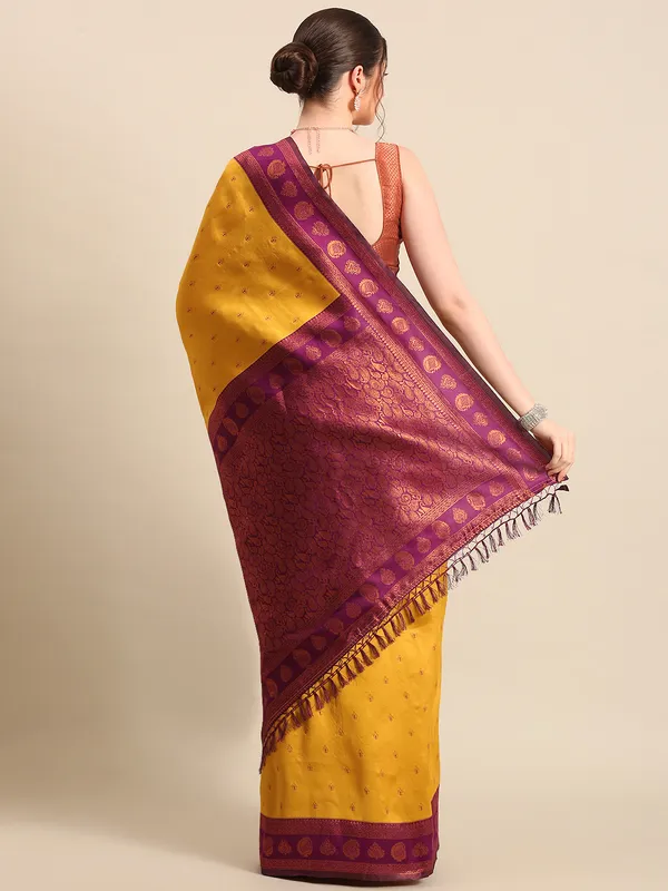 Premium_Kanjivaram_Saree_|_Classic_Silk_&_Zari_Weave