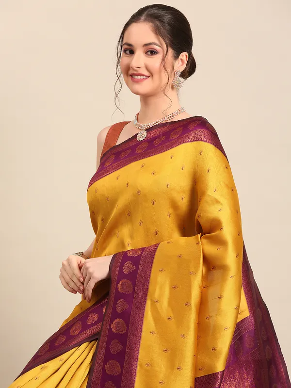 Premium_Kanjivaram_Saree_|_Classic_Silk_&_Zari_Weave