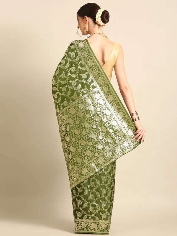 Royal_Banarasi_Silk_Saree_with_Designer_Zari_Motifs