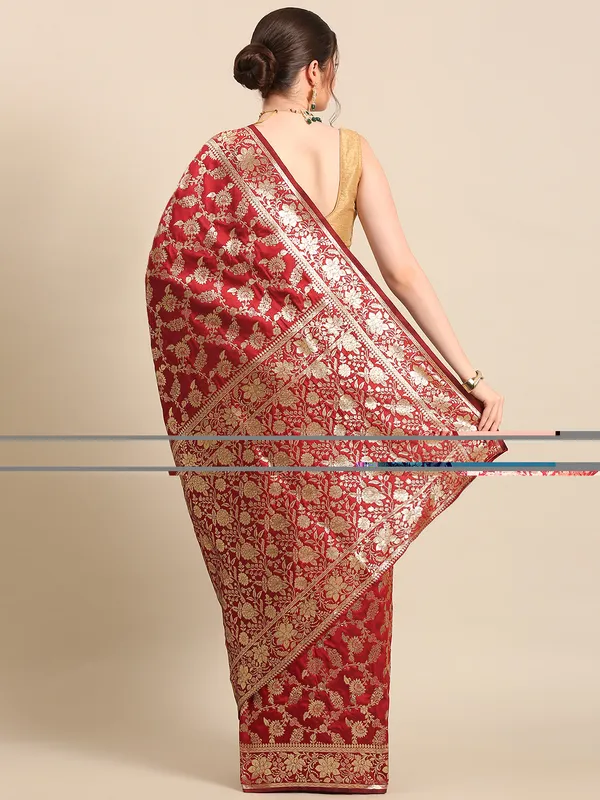 Royal_Banarasi_Silk_Saree_with_Designer_Zari_Motifs