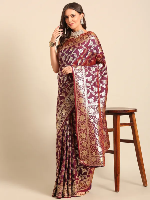 Royal_Banarasi_Silk_Saree_with_Designer_Zari_Motifs
