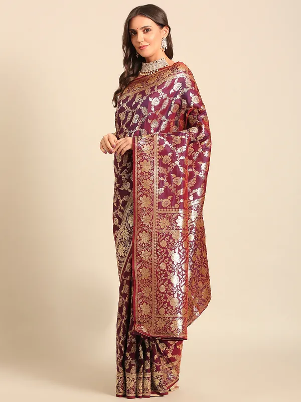 Royal_Banarasi_Silk_Saree_with_Designer_Zari_Motifs
