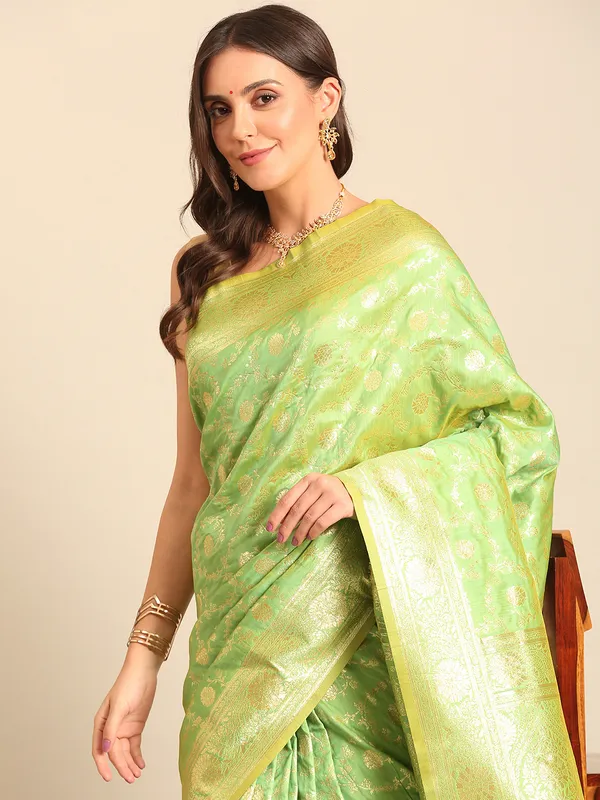 Festive_Banarasi_Silk_Saree_with_Elegant_Zari_Work