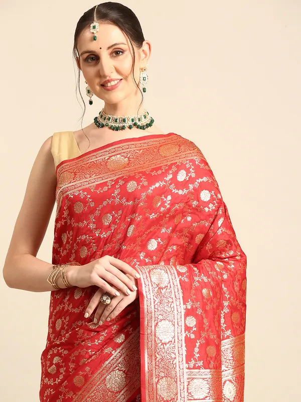 Festive_Banarasi_Silk_Saree_with_Elegant_Zari_Work