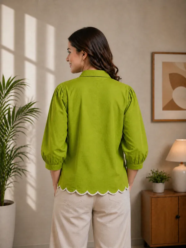 Women_Floral_Casual_Shirt
