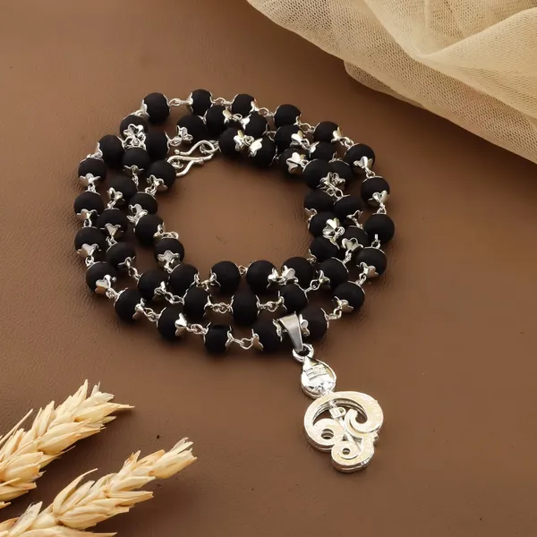 54_karungli_Mala_Origanl_with_Om_new_pendent_