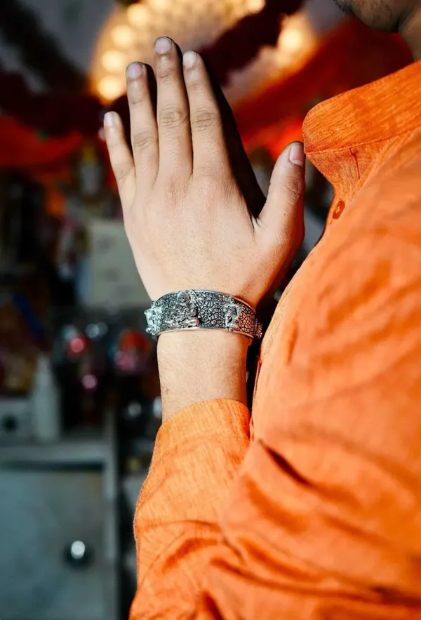 Lord_Bajrang_Bali_Silver_Plated_Kada_For_Man