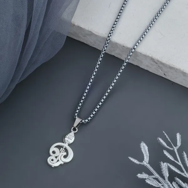 Om_Pendant_Necklace_for_Men_&_Women_|_ॐ_Symbol_Silver_Finish_Chain_|_Spiritual_Hindu_Jewellery_for_Meditation_&_Yoga