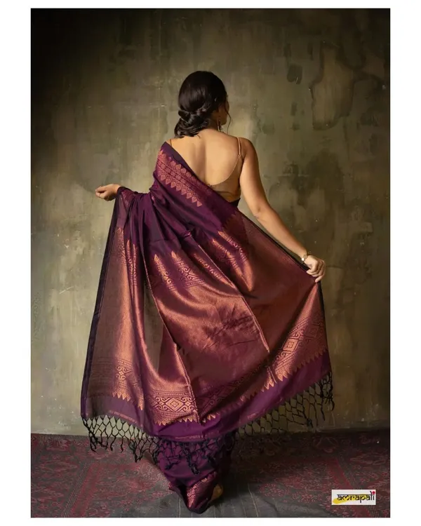 Adorable_Purple_Soft_Banarasi_Silk_Saree_With_Glorious_Blouse_Piece