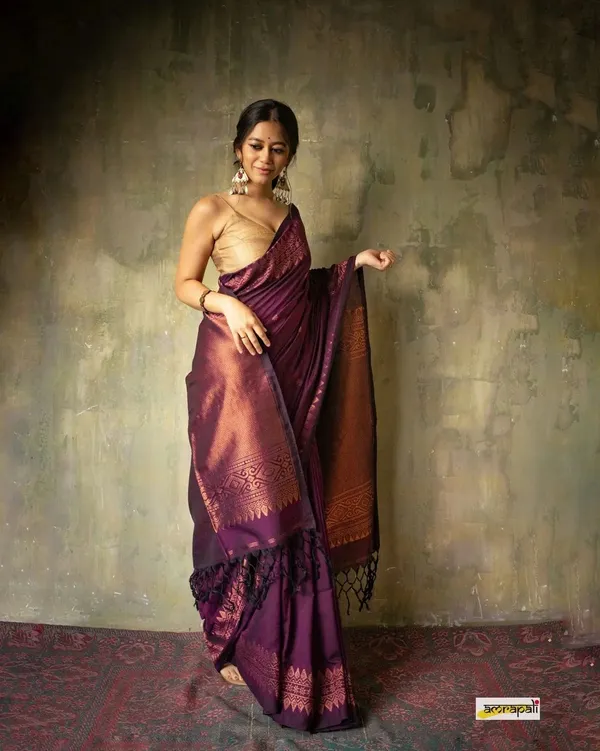 Adorable_Purple_Soft_Banarasi_Silk_Saree_With_Glorious_Blouse_Piece