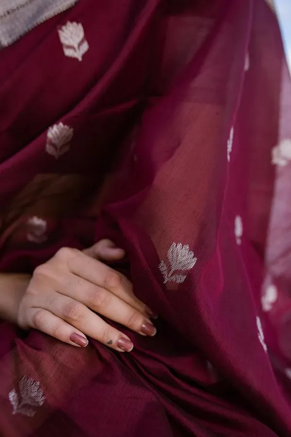 Aplomb_Wine_Soft_Silk_Saree_With_Vivacious_Blouse_Piece