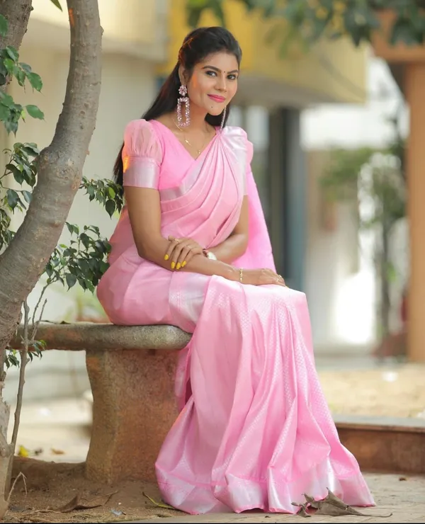 Assemblage_Pink_Soft_Banarasi_Silk_Saree_With_Delightful_Blouse_Piece