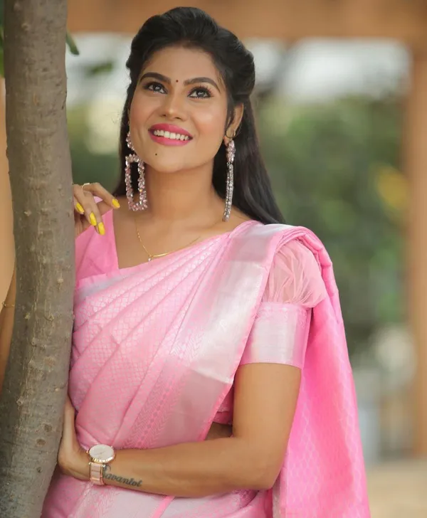 Assemblage_Pink_Soft_Banarasi_Silk_Saree_With_Delightful_Blouse_Piece