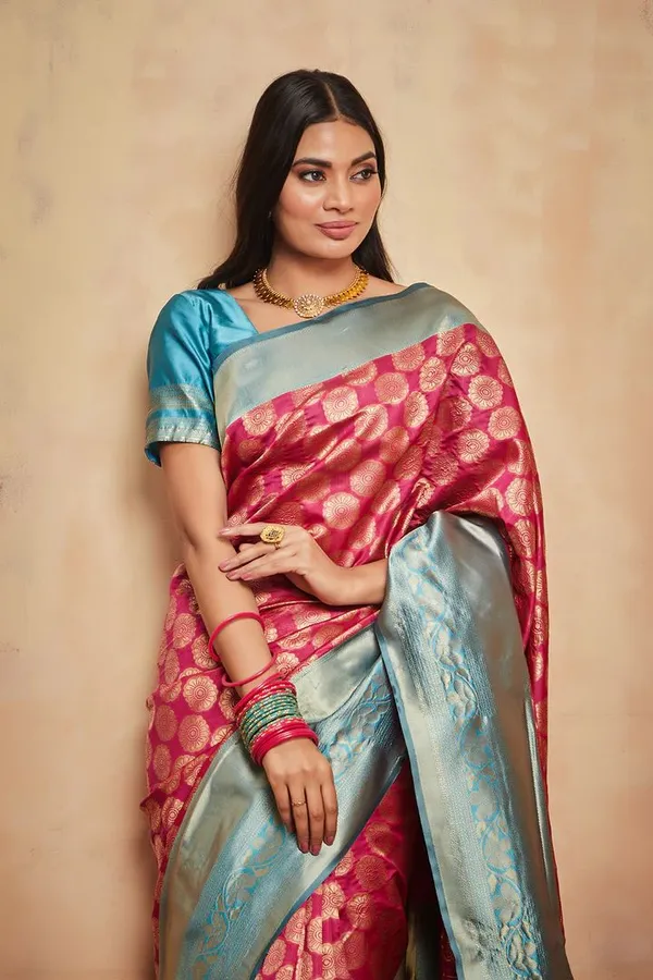 Attractive_Soft_Silk_Saree_With_Capricious_Blouse_Piece