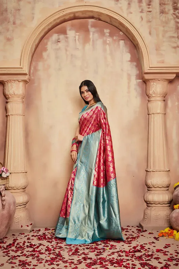 Attractive_Soft_Silk_Saree_With_Capricious_Blouse_Piece