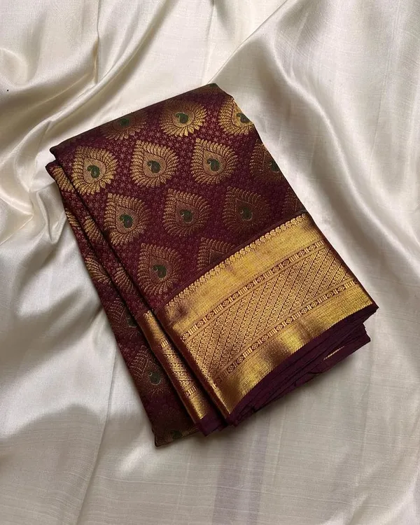 Blooming_Maroon_Soft_Banarasi_Silk_Saree_With_Ethnic_Blouse_Piece