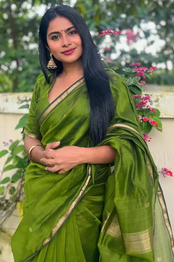 Deserving_Cotton_Silk_Saree_With_Gorgeous_Blouse_Piece