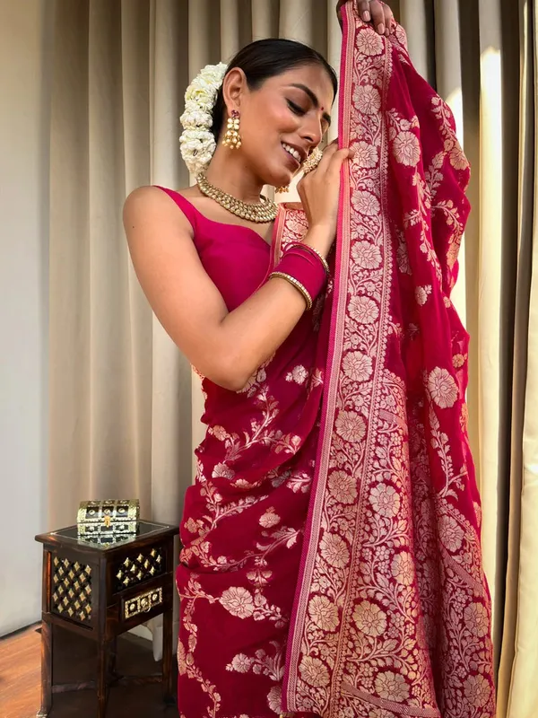 Designer_Pink_Soft_Banarasi_Silk_Saree_With_Impressive_Blouse_Piece