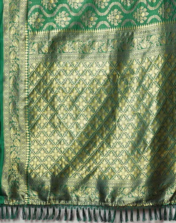 Effervescent_Green_Soft_Banarasi_Silk_Saree_With_Elision_Blouse_Piece
