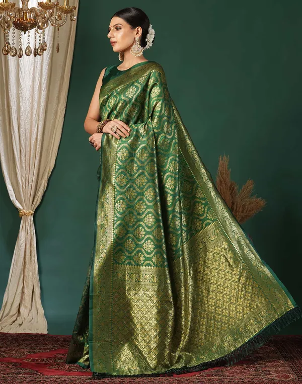 Effervescent_Green_Soft_Banarasi_Silk_Saree_With_Elision_Blouse_Piece